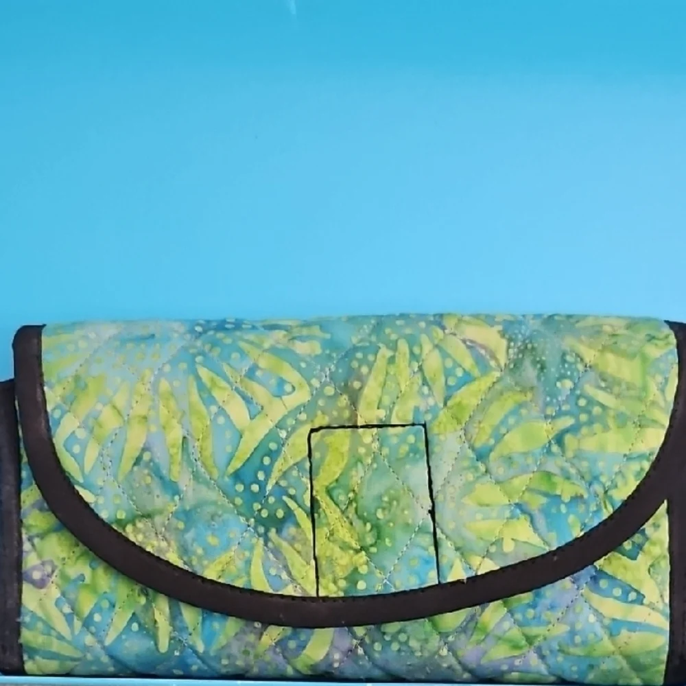Colorful Leaf Pattern Wallet - Picture 1 of 6